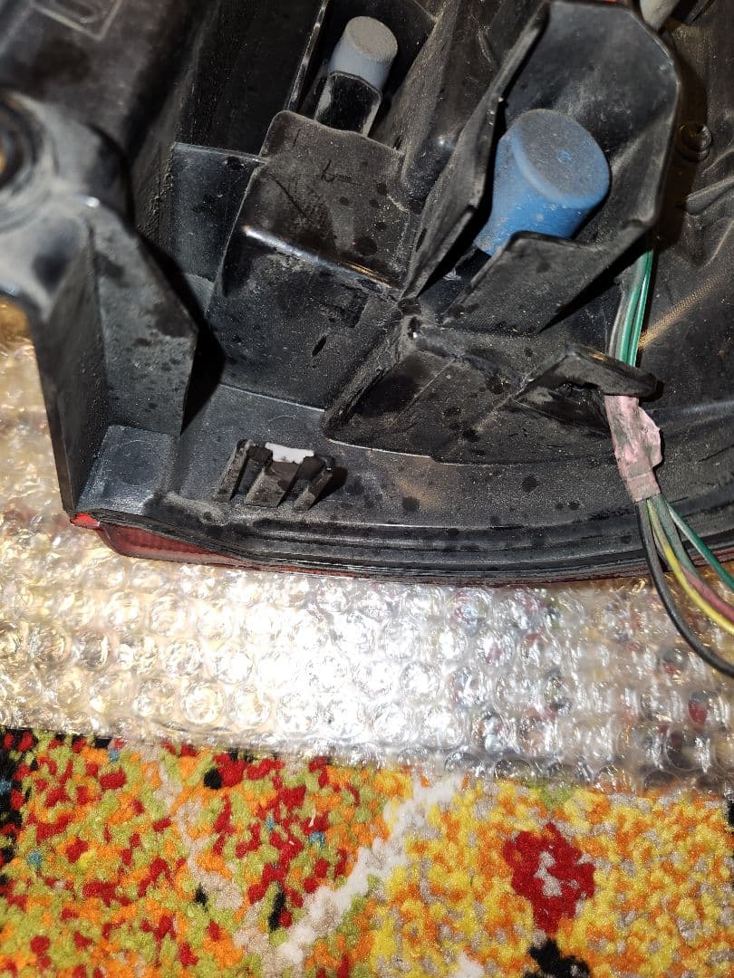 日産 NV350 キャラバン テールランプ　助手席側　前期用　後期ルック