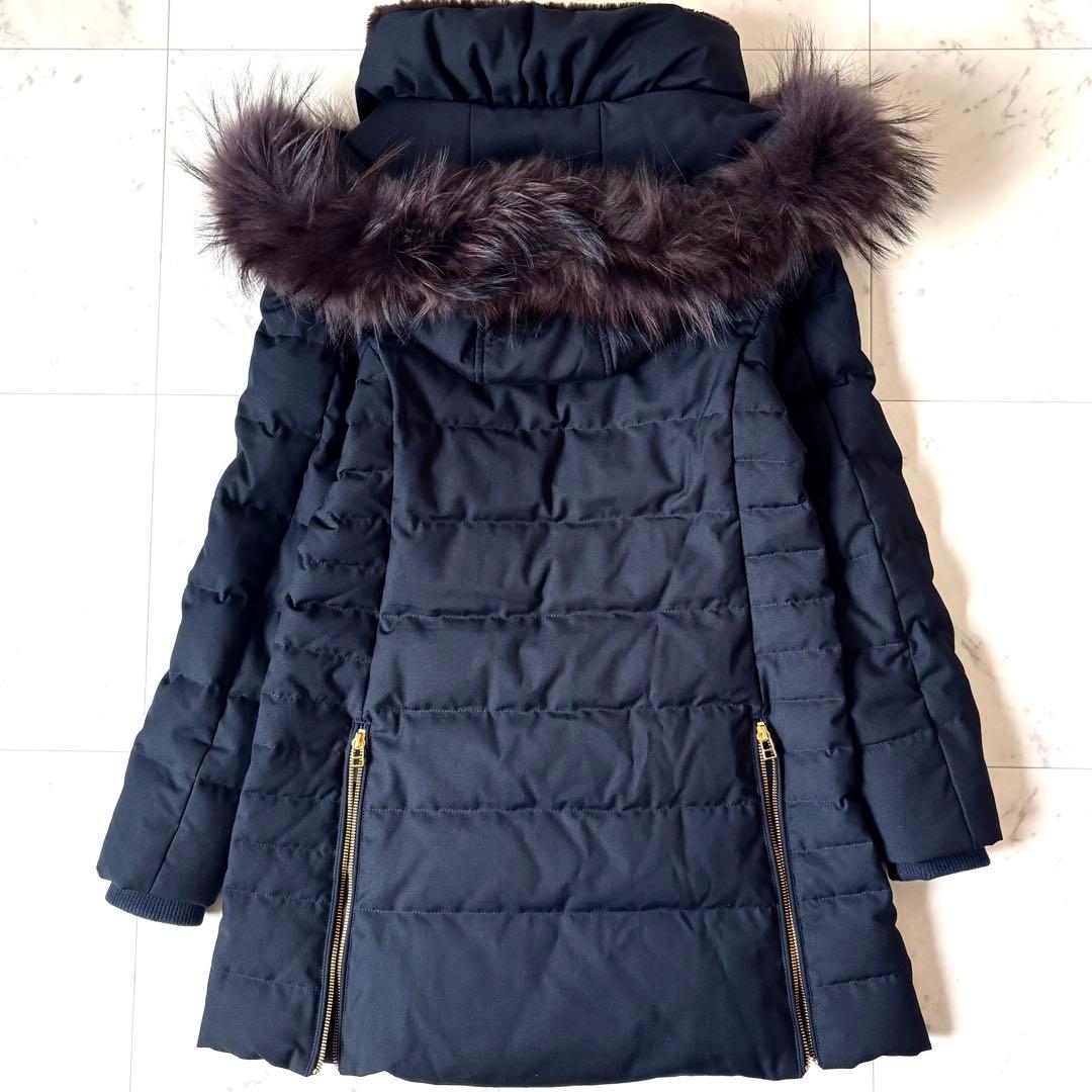 美品　ルイルエブティック ラクーンファー付ロングダウン　ネイビー　金ボタン