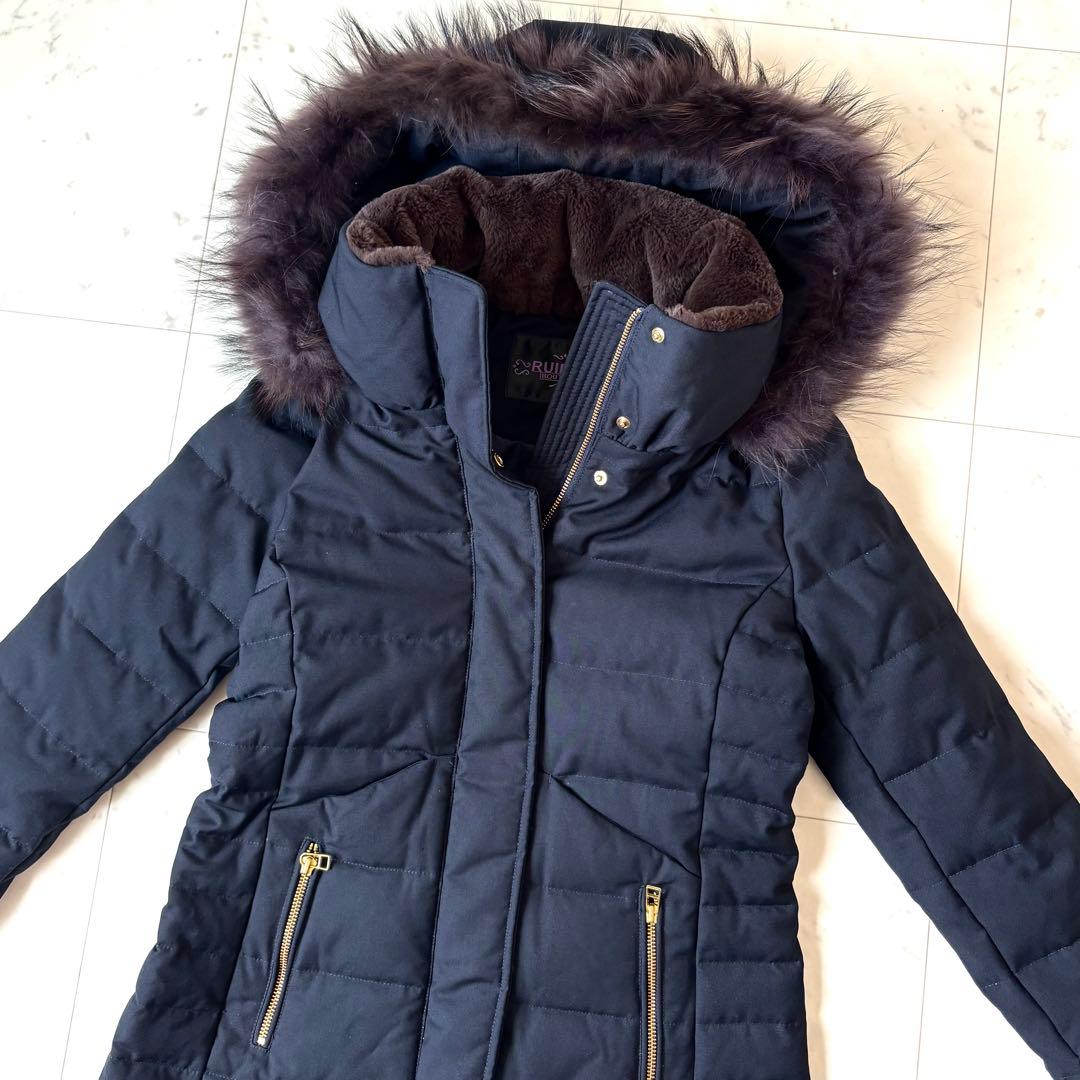 美品　ルイルエブティック ラクーンファー付ロングダウン　ネイビー　金ボタン