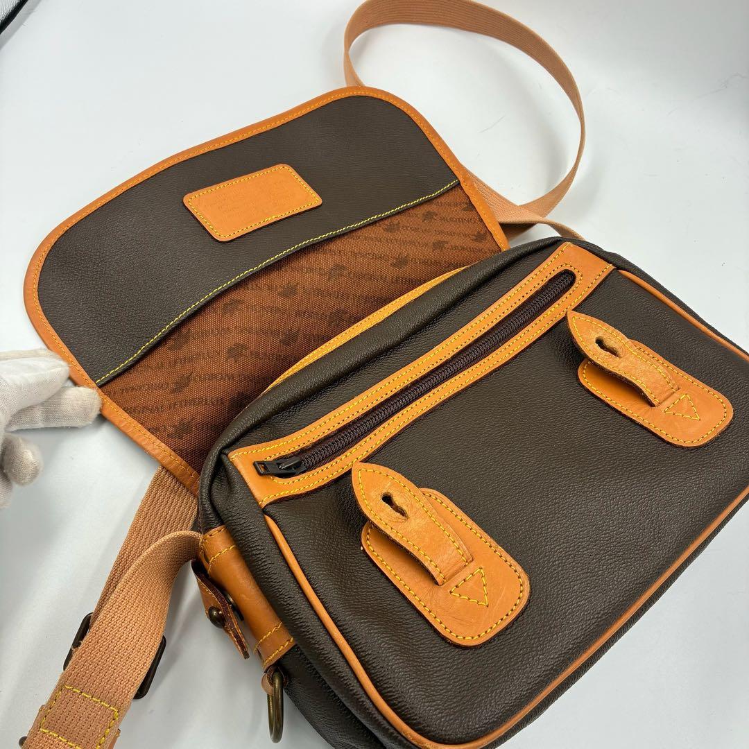 ハンティングワールド ショルダーバッグ メッセンジャー レザー　ブラウン