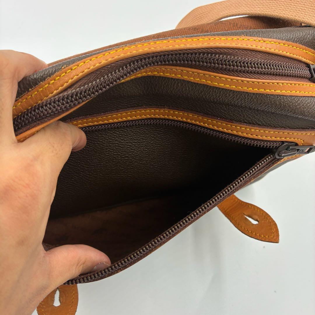 ハンティングワールド ショルダーバッグ メッセンジャー レザー　ブラウン