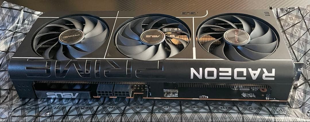 グラフィックボード・グラボ・ビデオカード ASUS Prime RX9070 16GB