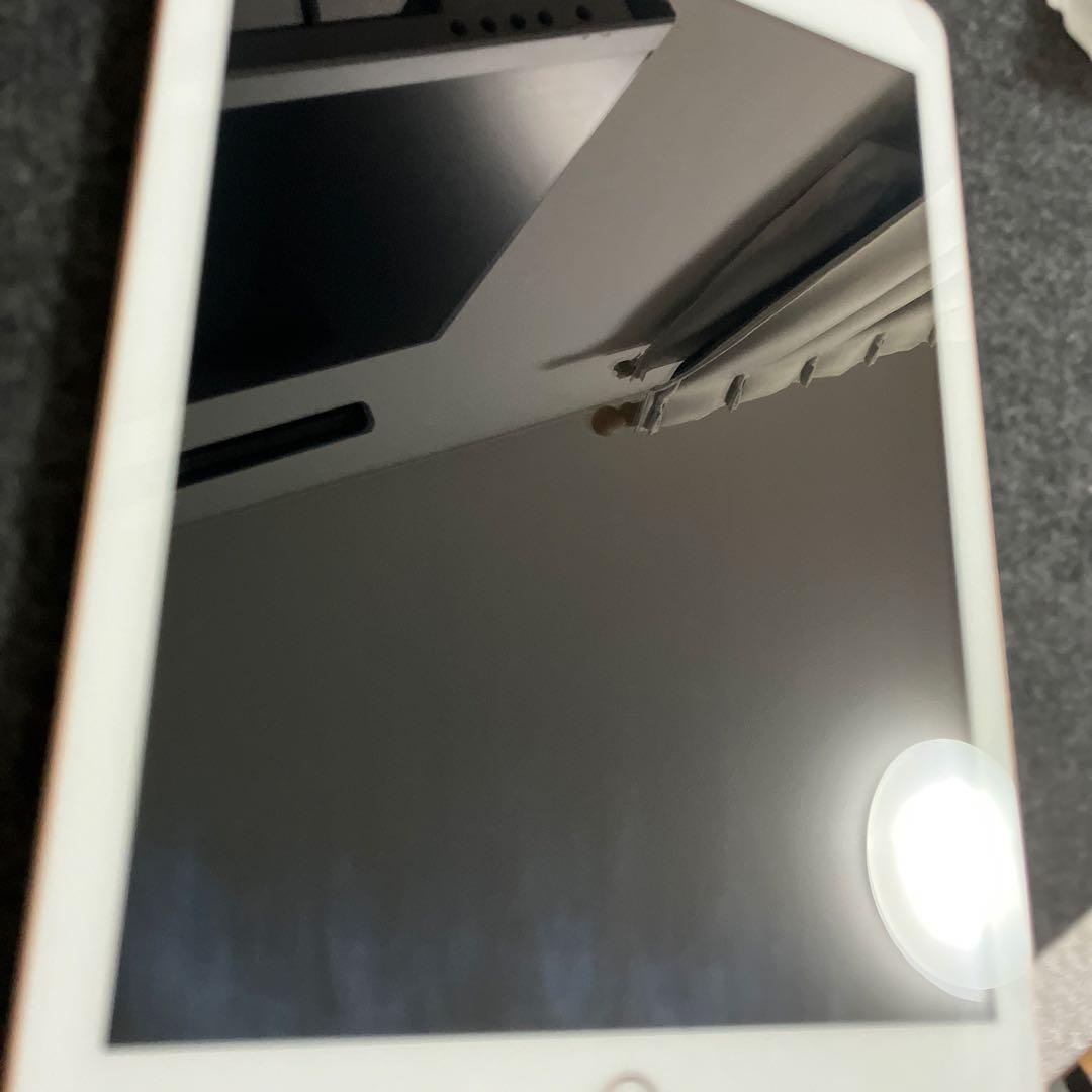 Apple iPad A1893 ゴールド 本体 32GB Wi-Fiモデル