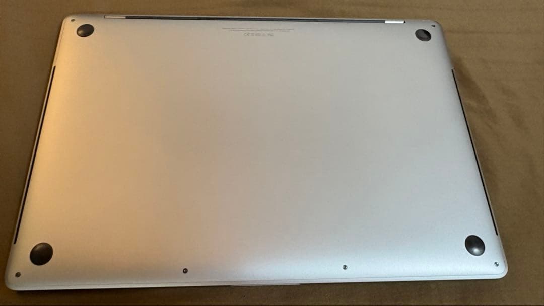 MacBook Pro 2018 15インチ 16Gb 256Gb