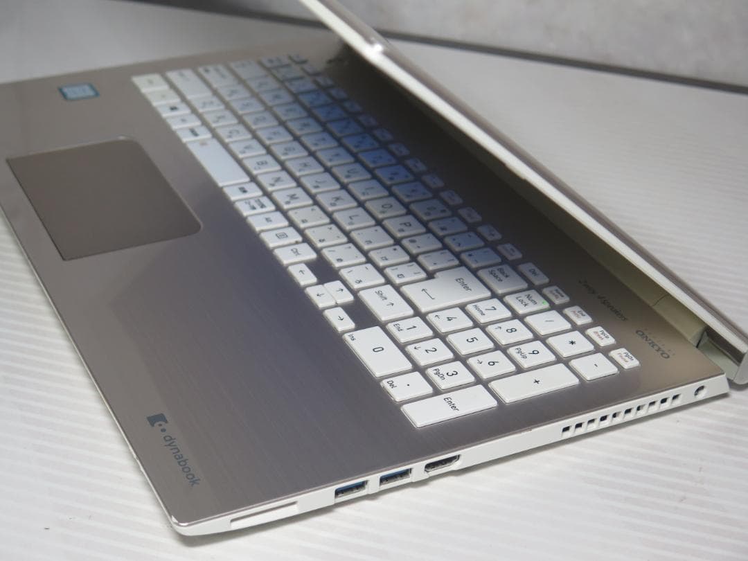 美品★Dynabook 第8世代 i7/8550U★ 512GB /メモ16GB