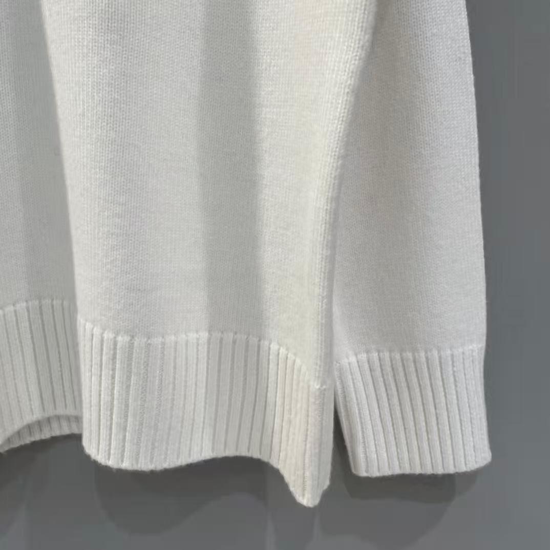 【美品】AMI PARIS ハート刺繍 ホワイトニットセーター 男女兼用