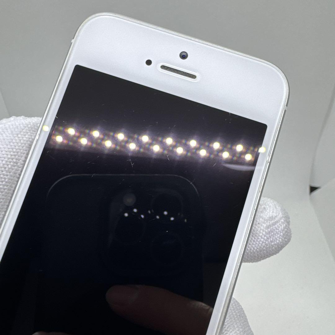 iPhoneSE SE 128GB SIMフリー 灰 シルバー 本体