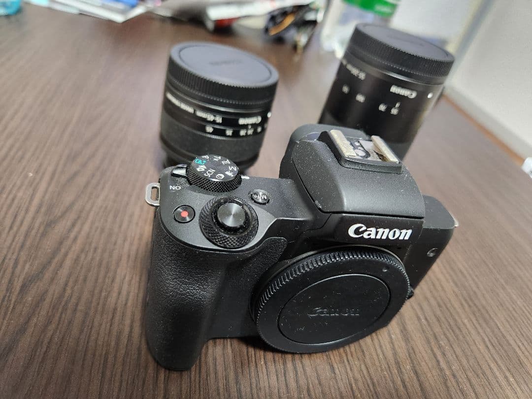 Canon EOS Kiss M2 + EF-S 55-250mm レンズ