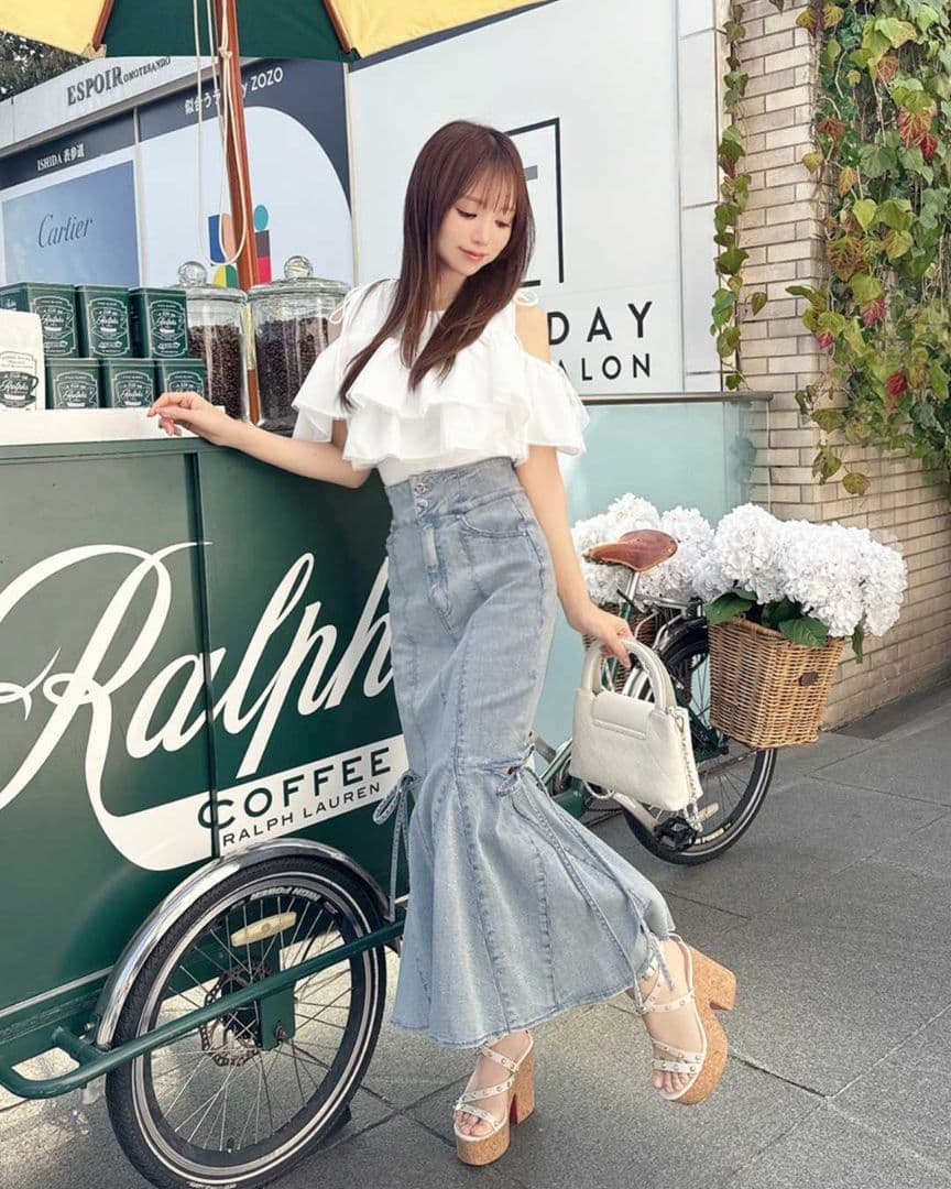 ミシェルマカロン　マーメイドデニムスカート　ライトブルー　フリーサイズ