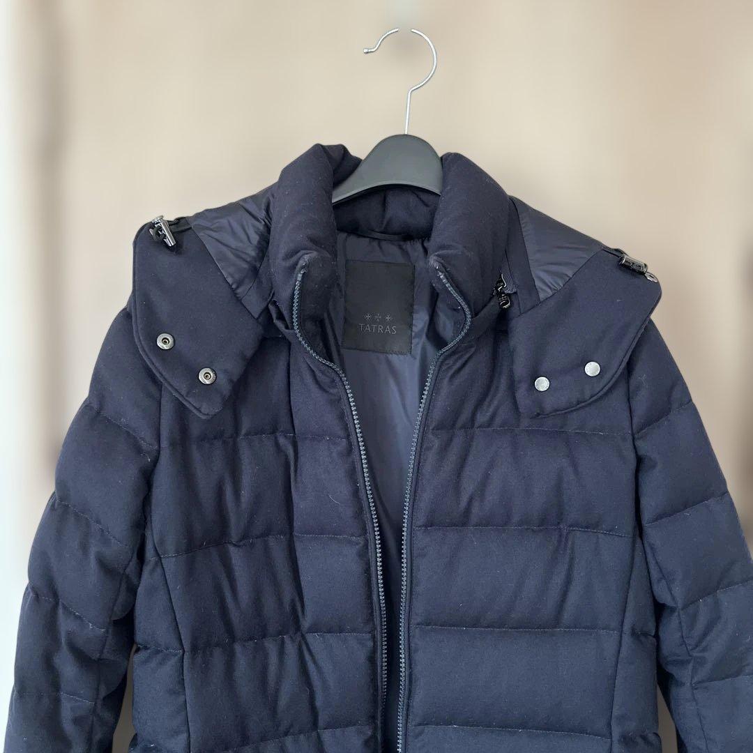 【美品】タトラス LAVIANA ダウン ネイビー 03 Lサイズ