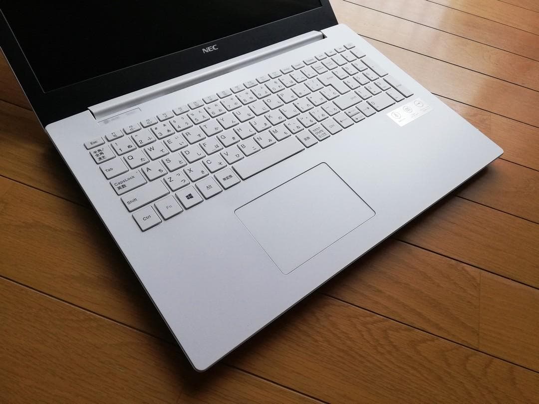 高性能 Nec Lavieスリムな ノートパソコン
