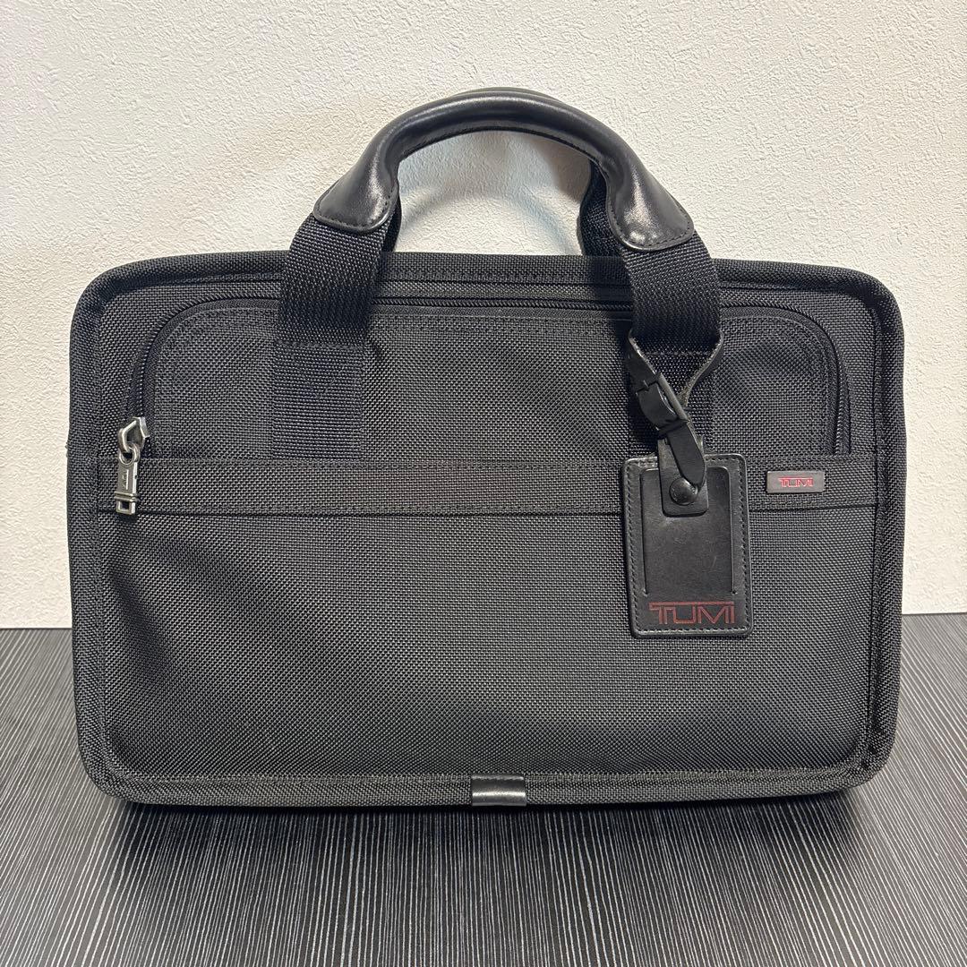 【未使用に近い】TUMI ビジネスバッグ パソコンケース ブラック トゥミ