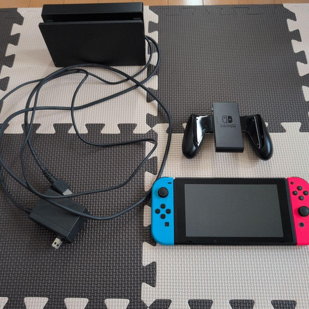 Nintendo Switch 本体 青/赤 ジョイコン付き