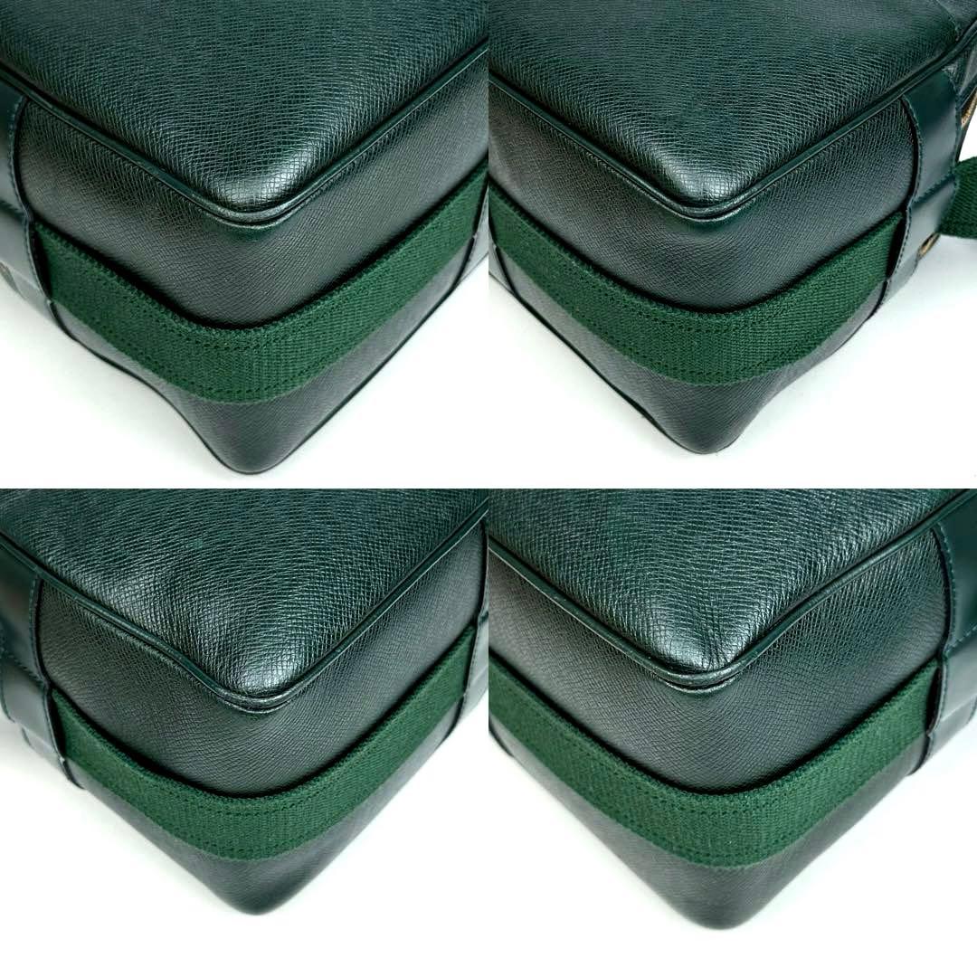 ふきルイヴィトン タイガ リポーターPM M30154 ショルダーバッグ緑