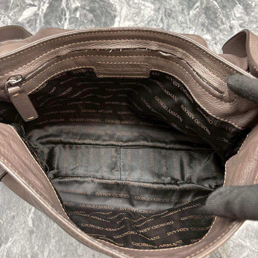 よっちゃん ✨ ジョルジオアルマーニ ショルダーバッグ