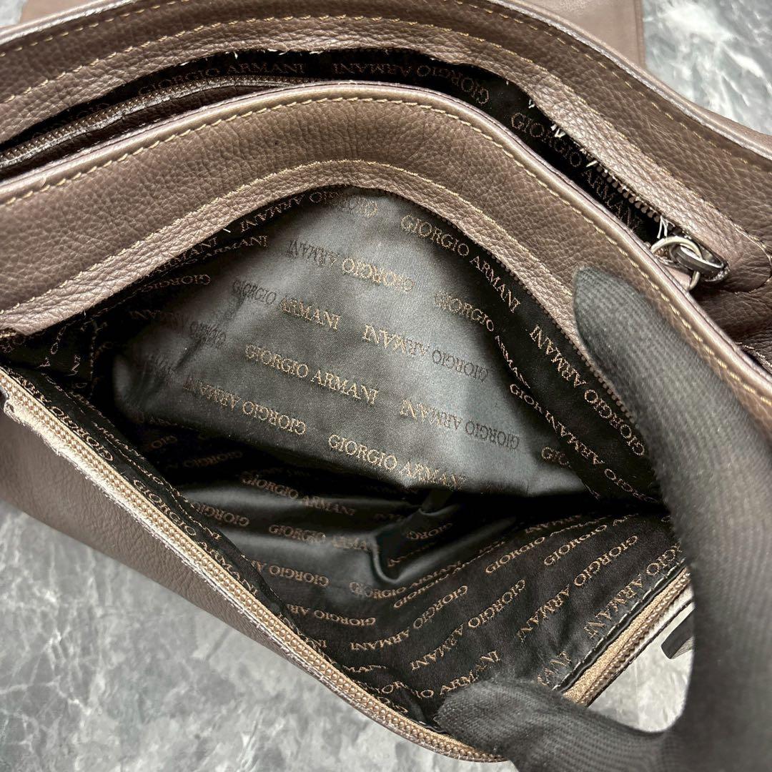 よっちゃん ✨ ジョルジオアルマーニ ショルダーバッグ