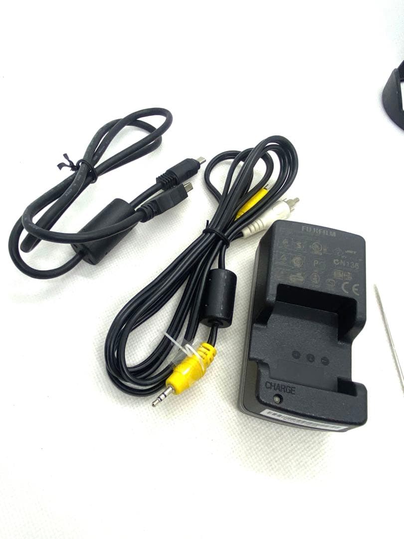 FUJIFILM Finepix S6000 FD　630万画素・CCDコンデジ