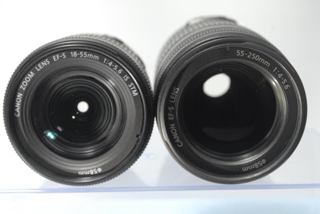 ☘️大容量カメラバッグ付き☘️Canon kiss x10 望遠ダブルレンズ