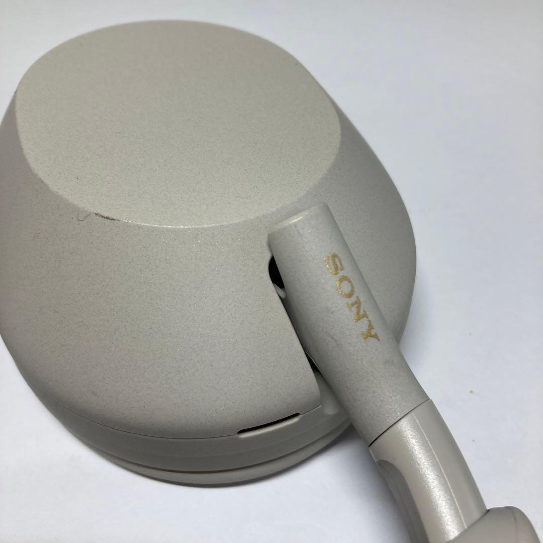 SONY/ソニー　WH-1000XM5 ワイヤレスヘッドホン　　B743