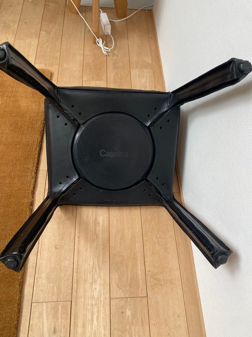 カッシーナ　キャブ　ブラック