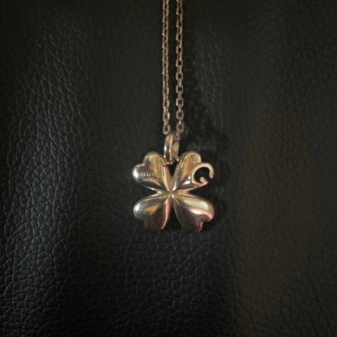 う*！様 GUCCIクローバー型 ネックレス