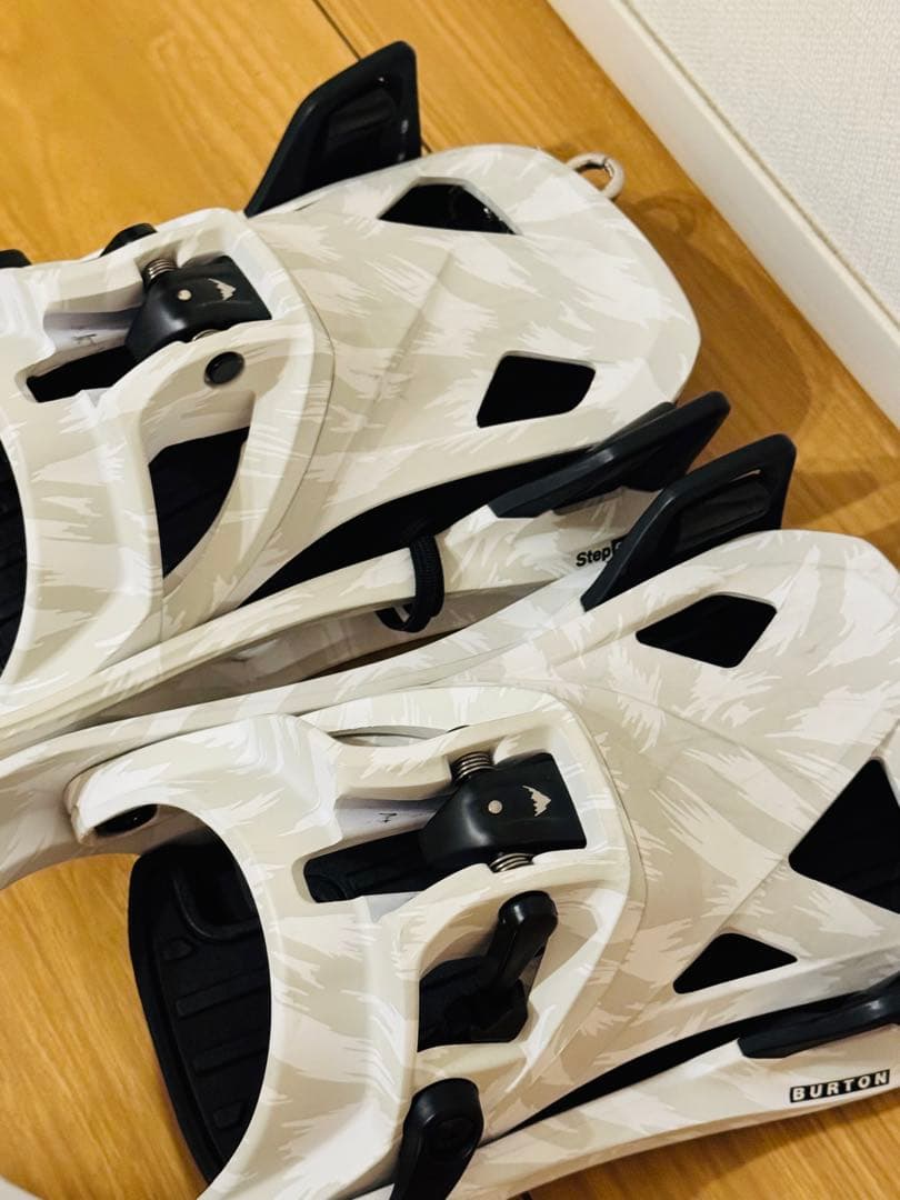 【24-25】バートン ステップオン Re:Flex Mサイズ バイン