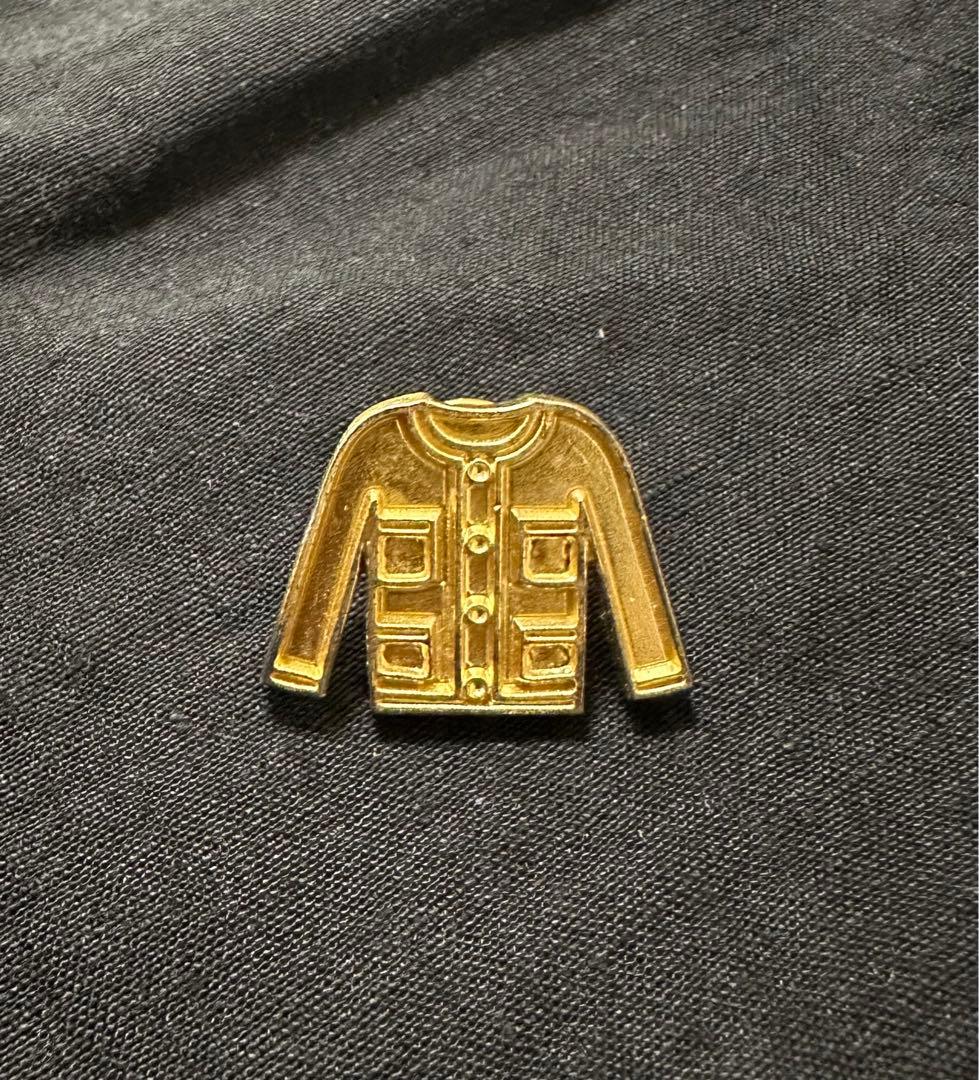 CHANELシャネル　ゴールドブローチ