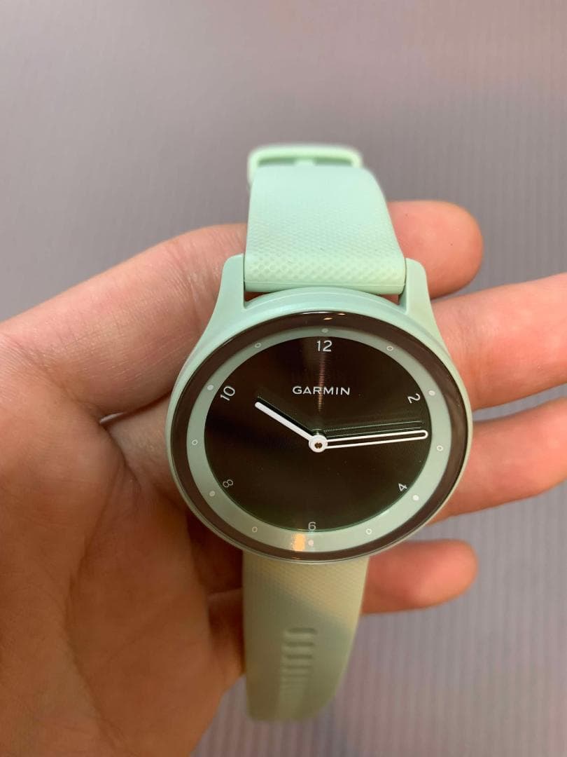 Garmin vivomove Sport 針付きハイブリッドスマートウォッチ