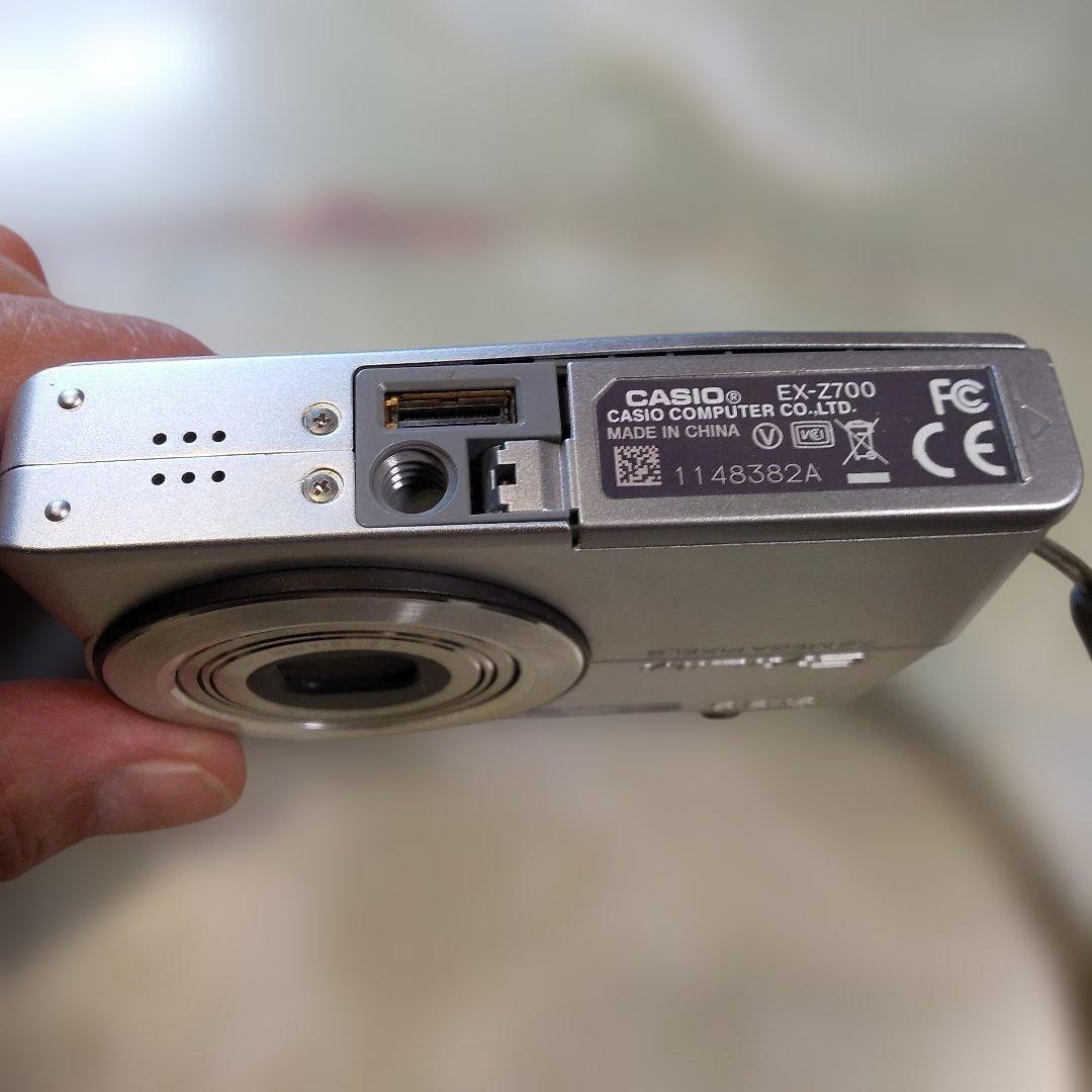 CASIO EXILIM EX-Z700 (良品）