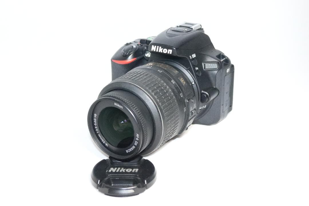Nikon D5500 入門セット⭐美品 人気モデル！⭐初心者一眼レフ 簡単操作