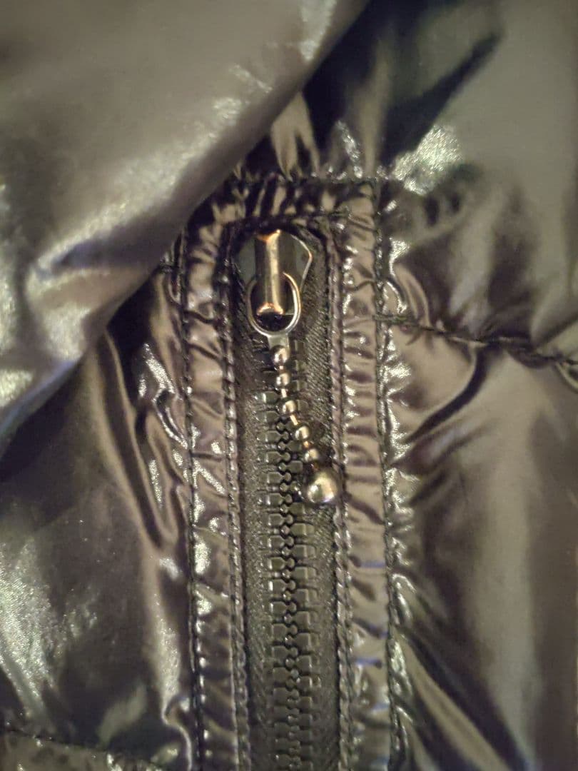 DUVETICA ブラック ダウンコート 42