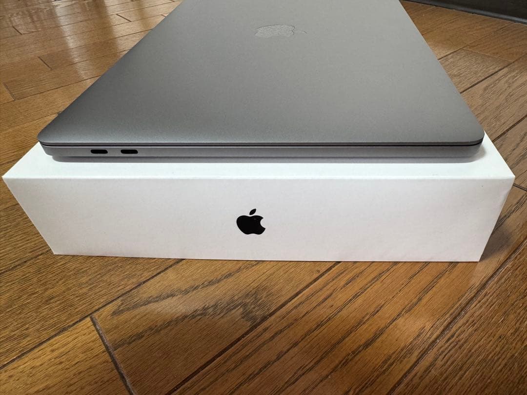 Apple MacBook Pro スペースグレー& Magic Mouse 2