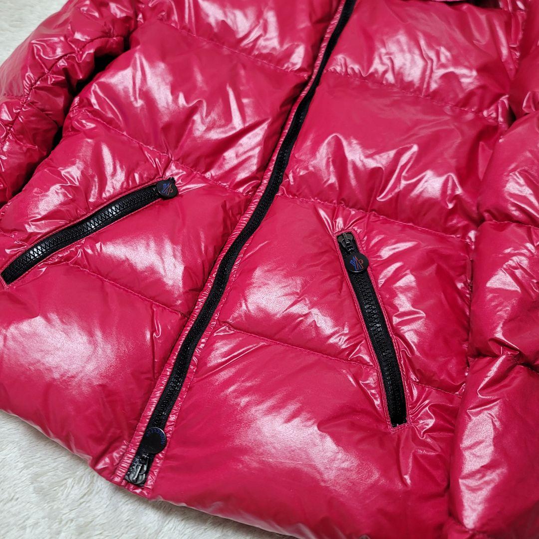 モンクレール　バディア　ダウンジャケット　シャイニー　デカワッペン