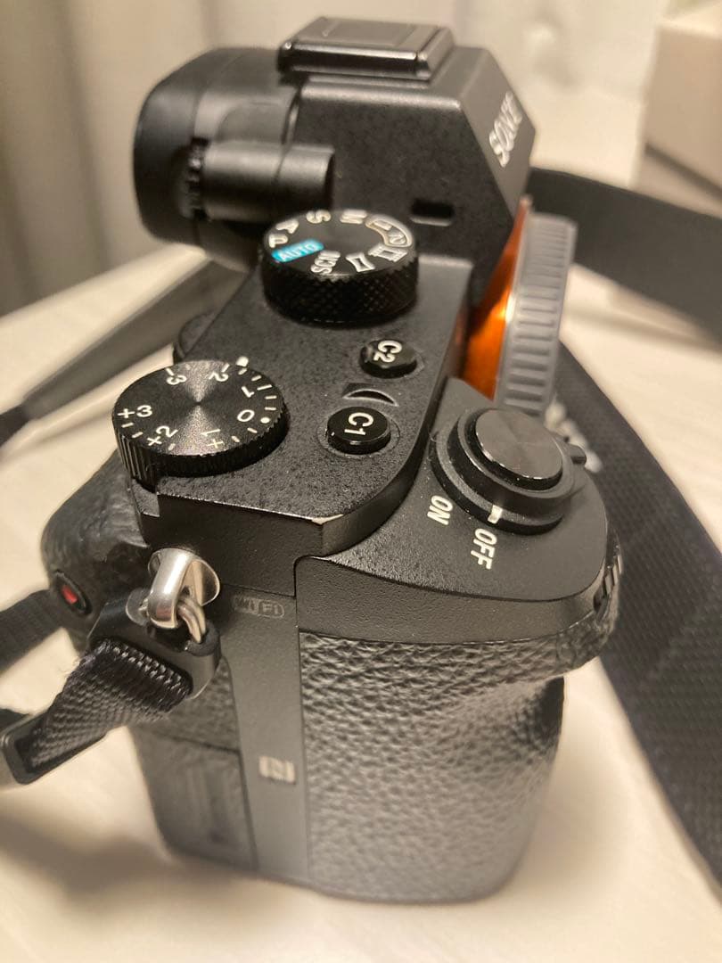 【美品】ソニー SONY α7 Ⅱ (バッテリー3個、ストラップ、充電器付き)