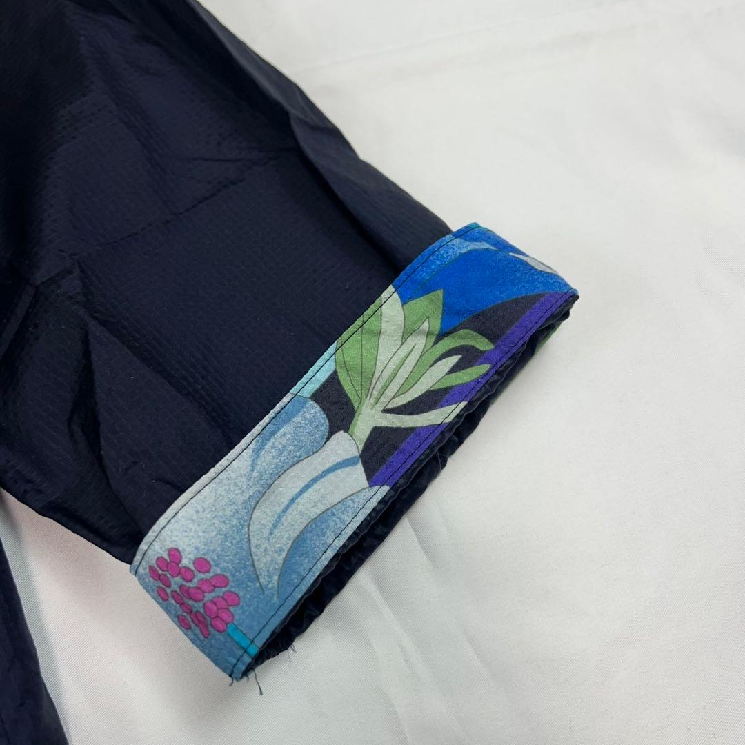 P6 美品 L レオナール 袖花柄 ナイロンジャケット ネイビー レディース