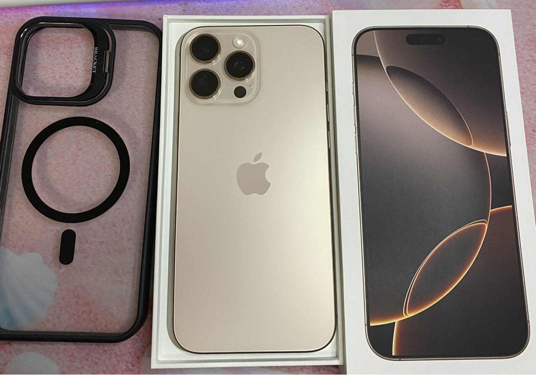 iPhone 16 Pro Max 256G 美品　ケーブル・箱・ケース付き