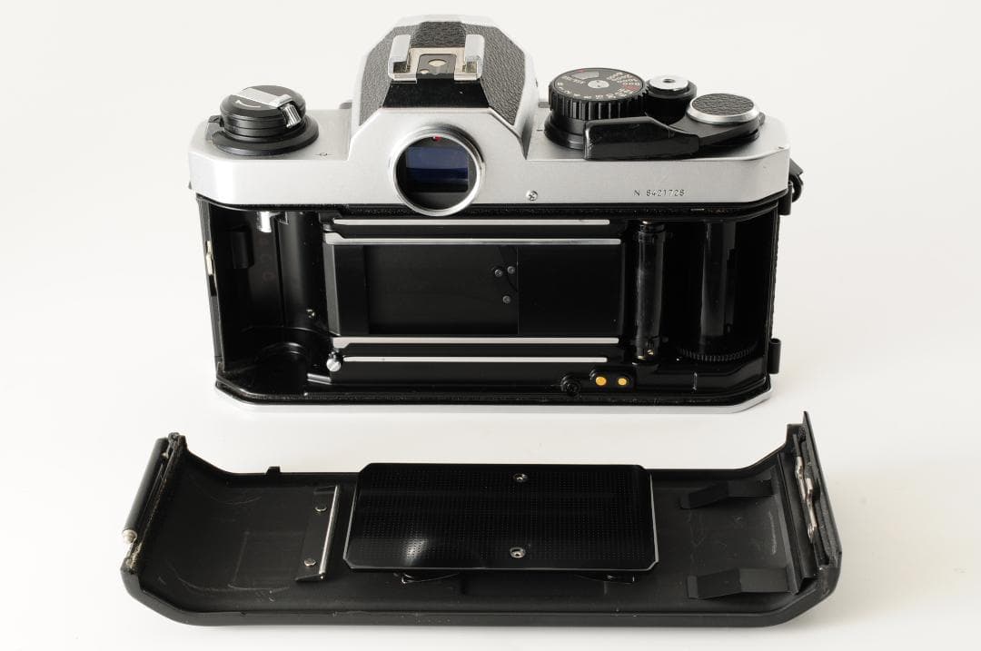 ニコン Nikon New FM2 ボディ N842xxx