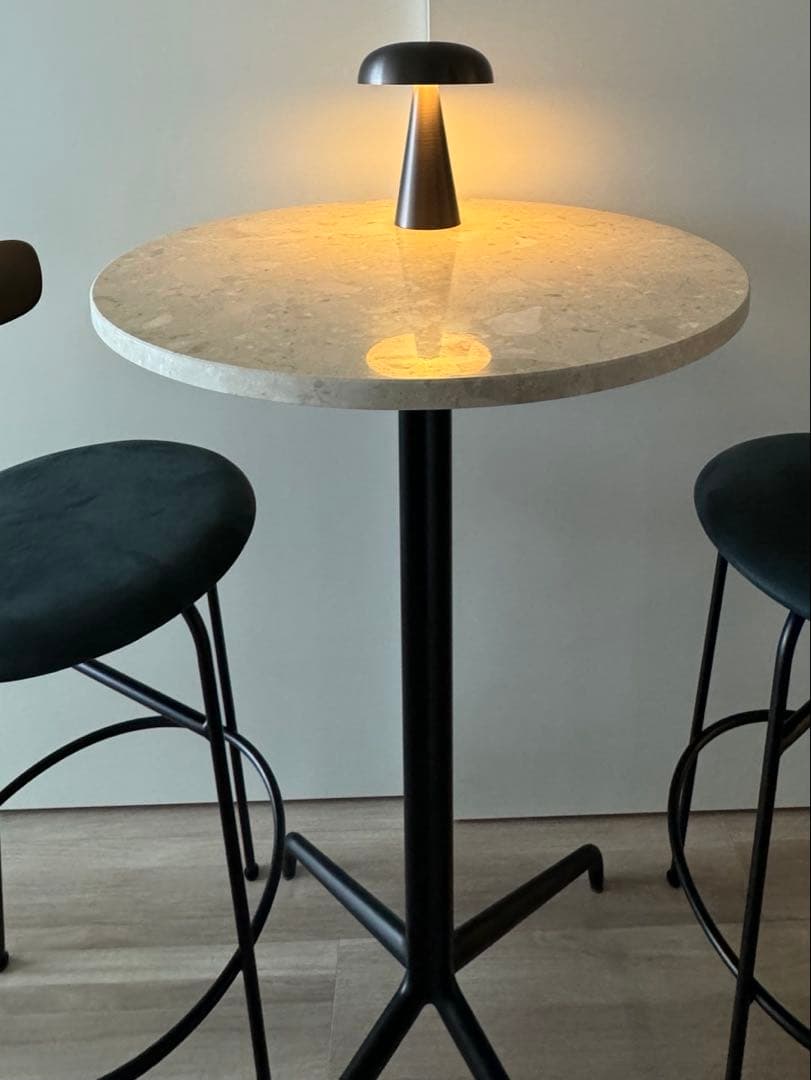 ユニー Audo  円形天然石天板 バーテーブル