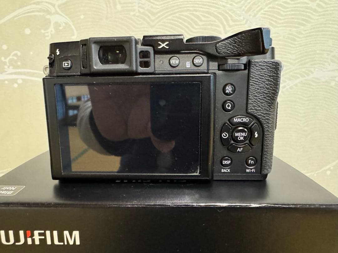 デジタルカメラ FUJIFILM X30