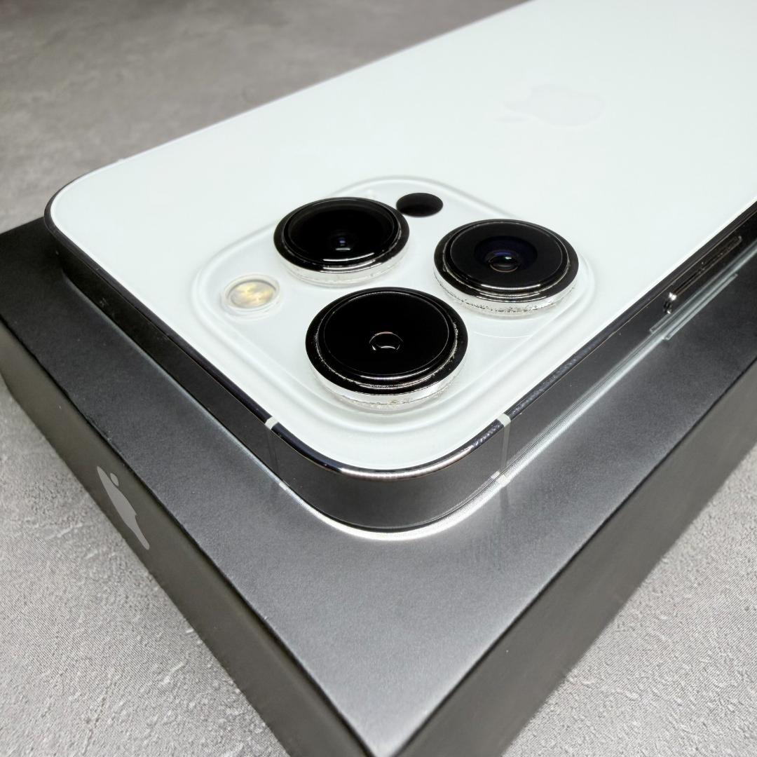 美品 Apple iPhone 13 Pro 256GB　シルバー　付属品完備