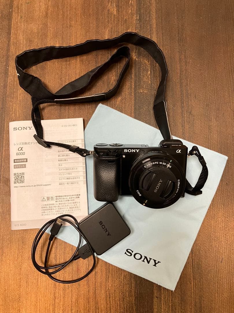 SONY α6000 ミラーレス一眼　E 16-50mm