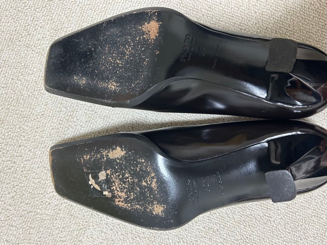 PRADA ブラック スクエアトゥ パンプス 36