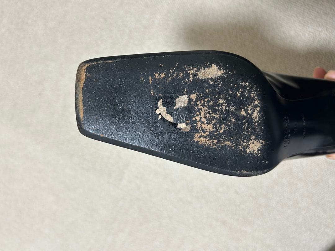 PRADA ブラック スクエアトゥ パンプス 36