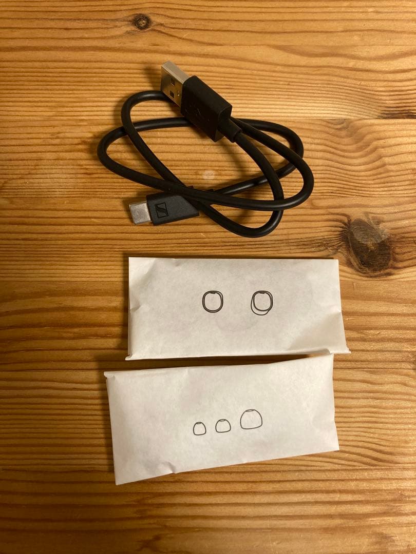 ぬ*ど様 SennheiserMomentumTW3数回使用とAzlaイヤーピー