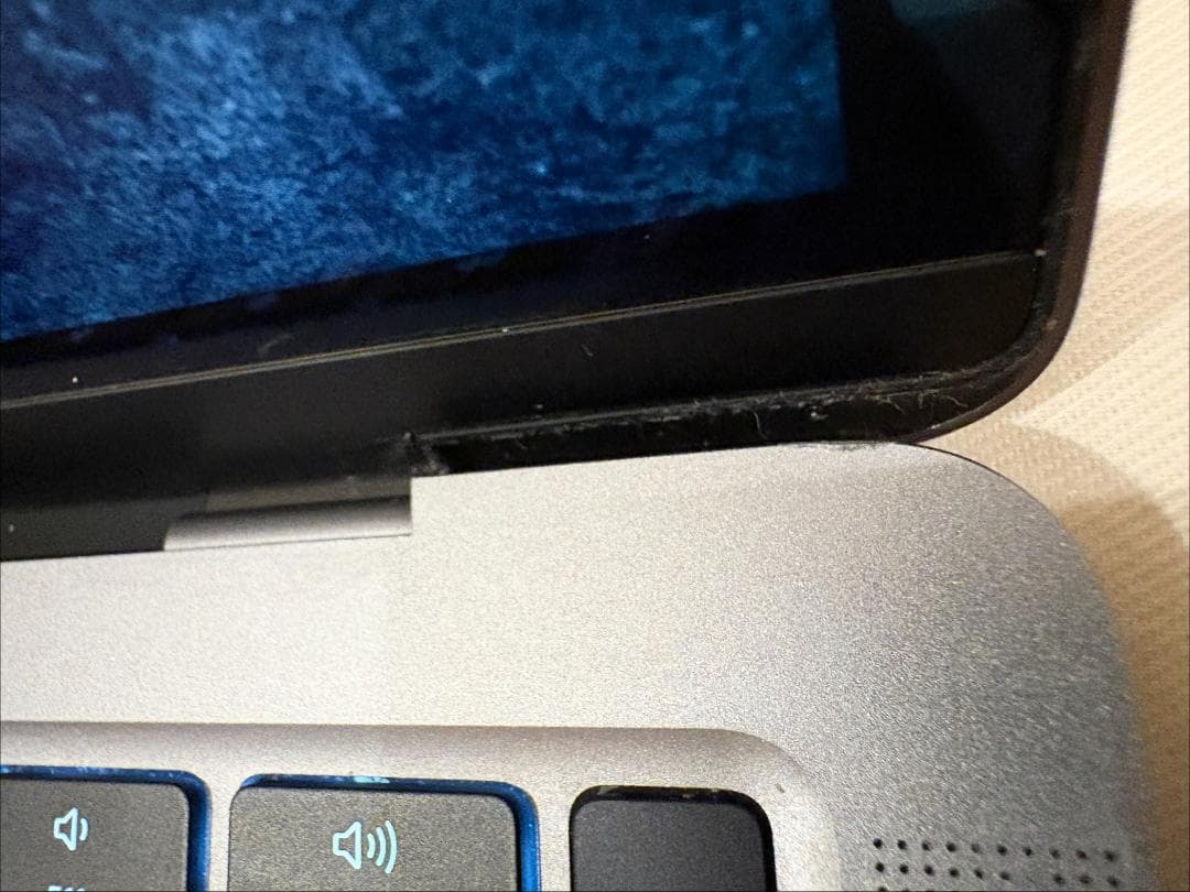 MacBook Air M1 8GB 256GB シルバー 箱・充電器付