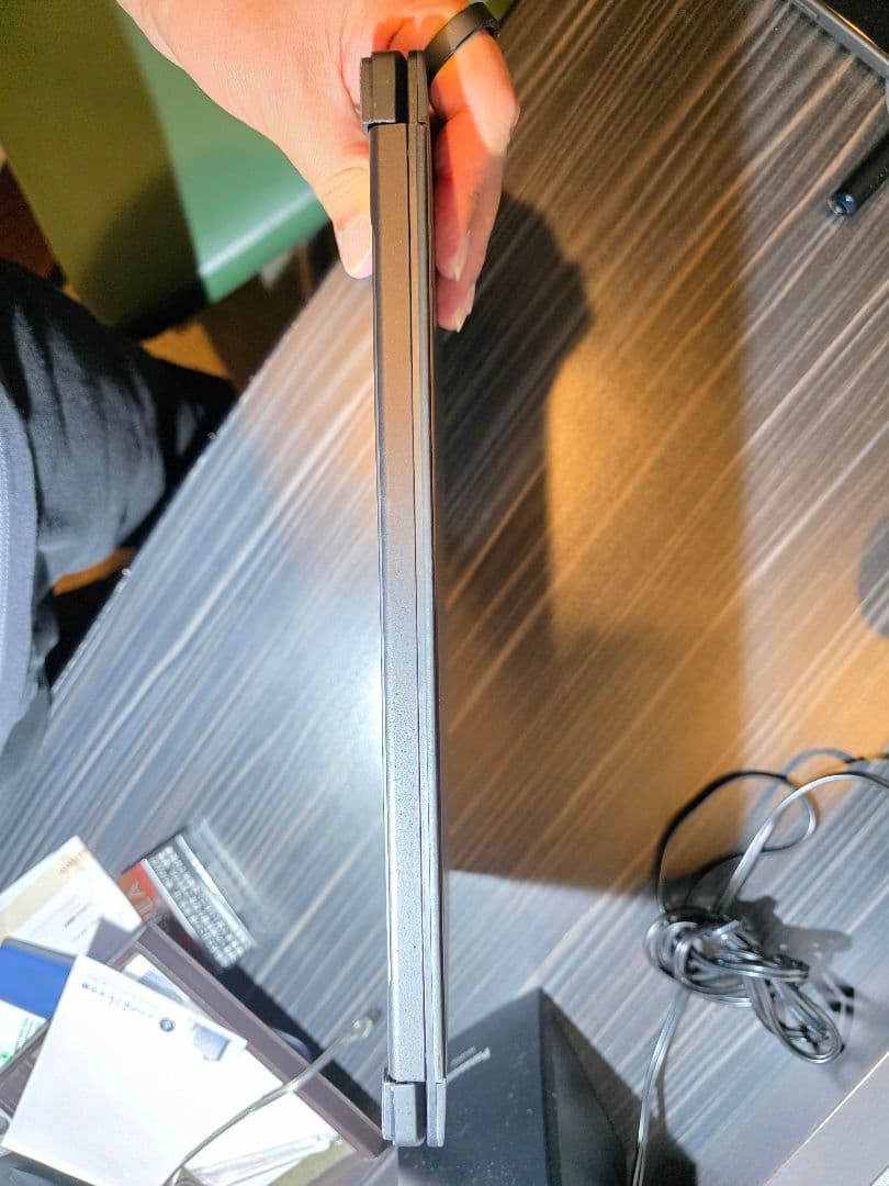 FMV U93H1BZ Corei7 1360p RAM16GB　ROM1T