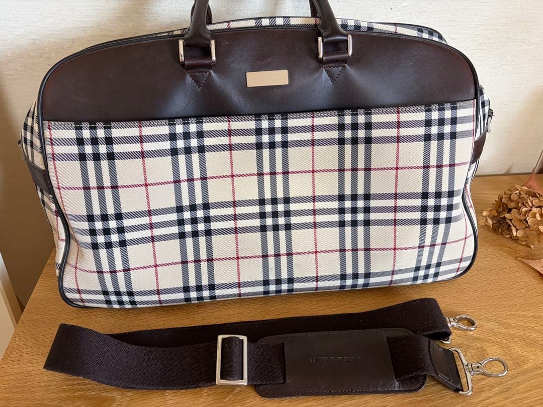 Burberry チェック柄ボストンバッグ 大容量 旅行用