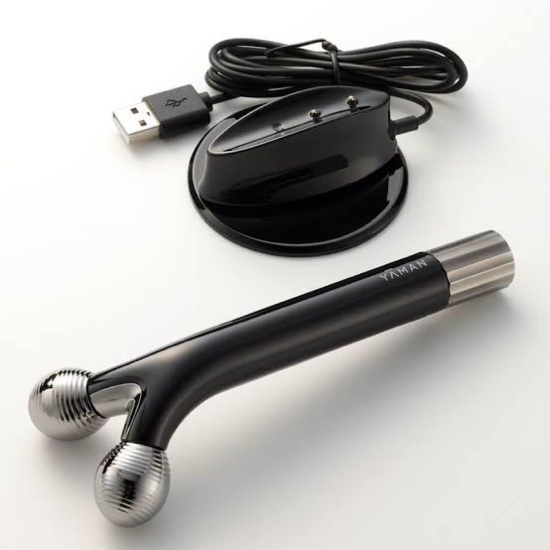 YA-MAN wavy mini for salon 美顔ローラー