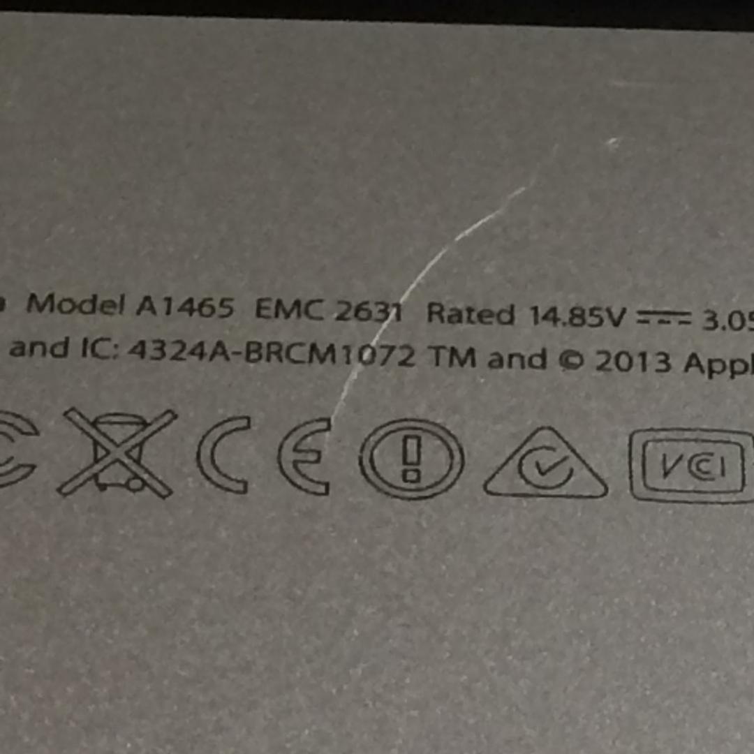 MacBook本体 MacBook Air (11-inch, Mid2013) 8G / 128G