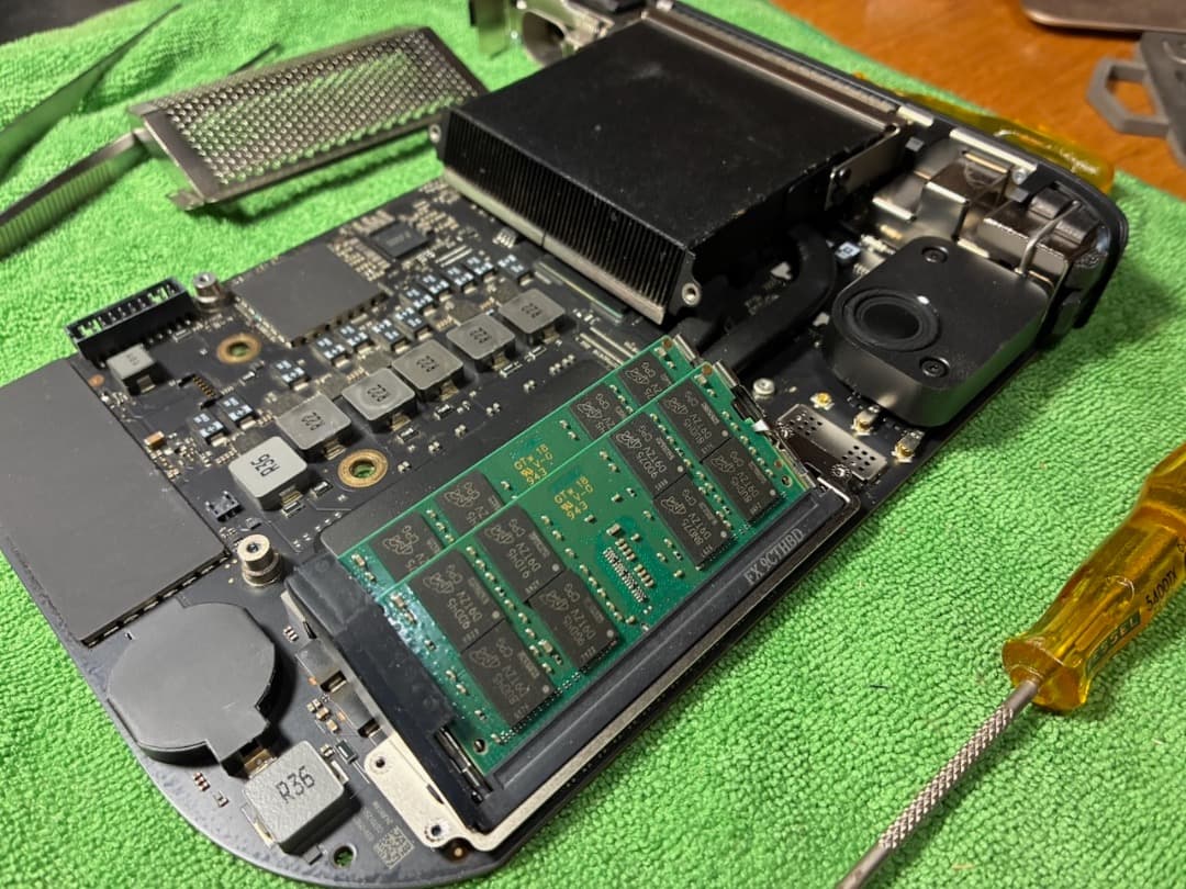 crucial 16GB x 2枚 DDR4-2666 SO-DIMM メモリ